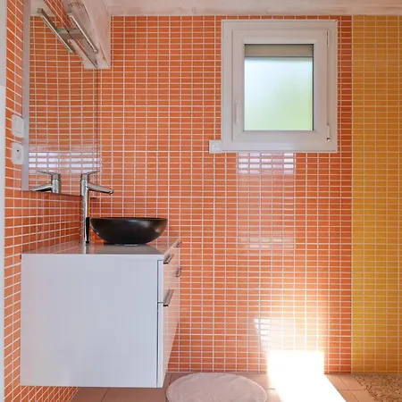 Superbe Avec Piscine Située à 2 Km De La Grande Des Sables