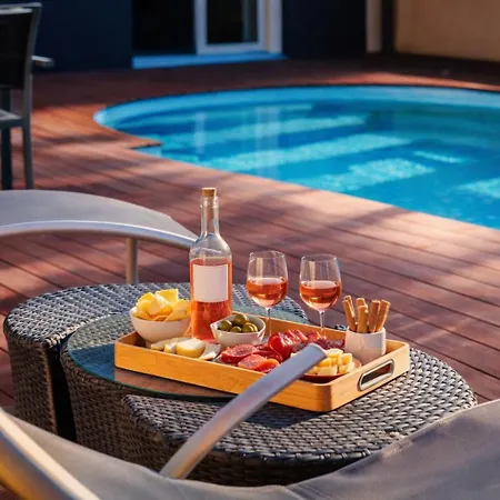 Villa Superbe Avec Piscine Située à 2 Km De La Grande Des Sables Les Sables-dʼOlonne
