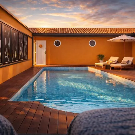 Superbe Avec Piscine Située à 2 Km De La Grande Des Sables