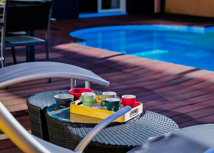 Superbe Avec Piscine Situee A 2 Km De La Grande Des Sables