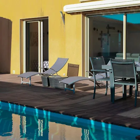 Superbe Avec Piscine Situee A 2 Km De La Grande Des Sables ヴィラ
