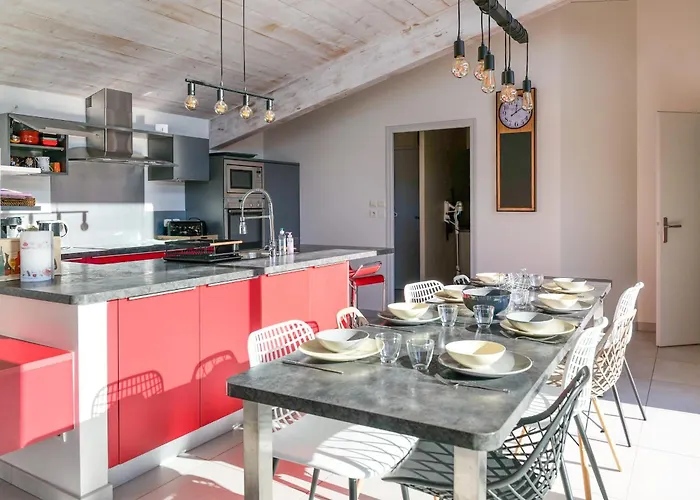 Superbe Avec Piscine Situee A 2 Km De La Grande Des Sables * レ・サ​​ーブル・ドロンヌ